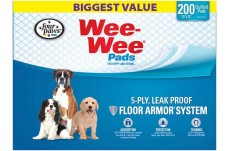 Four Paws Wee Wee Absorbent Pads for Dogs 200 Count Standard 22" x 23"